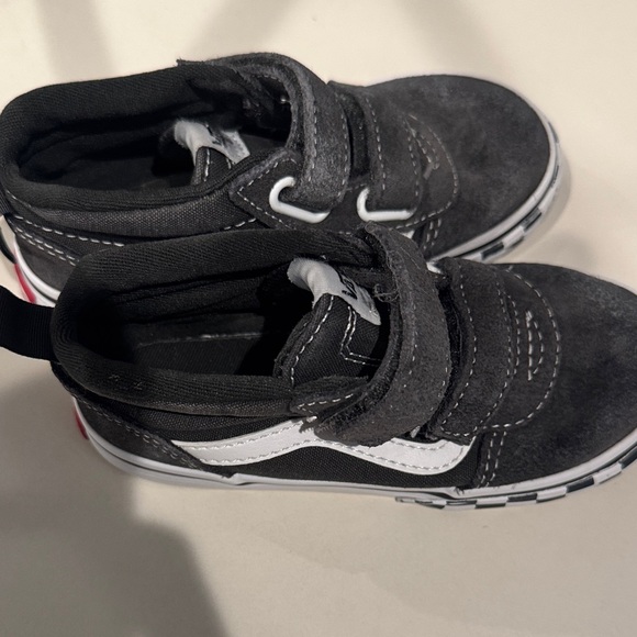 Vans Kids Black and Gray High-Top Sneakers - Picture 4 of 6